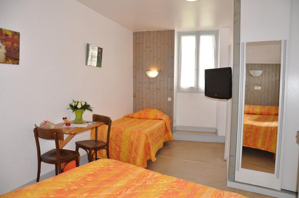 Hotel De La Grotte 엑스레뱅 객실 사진