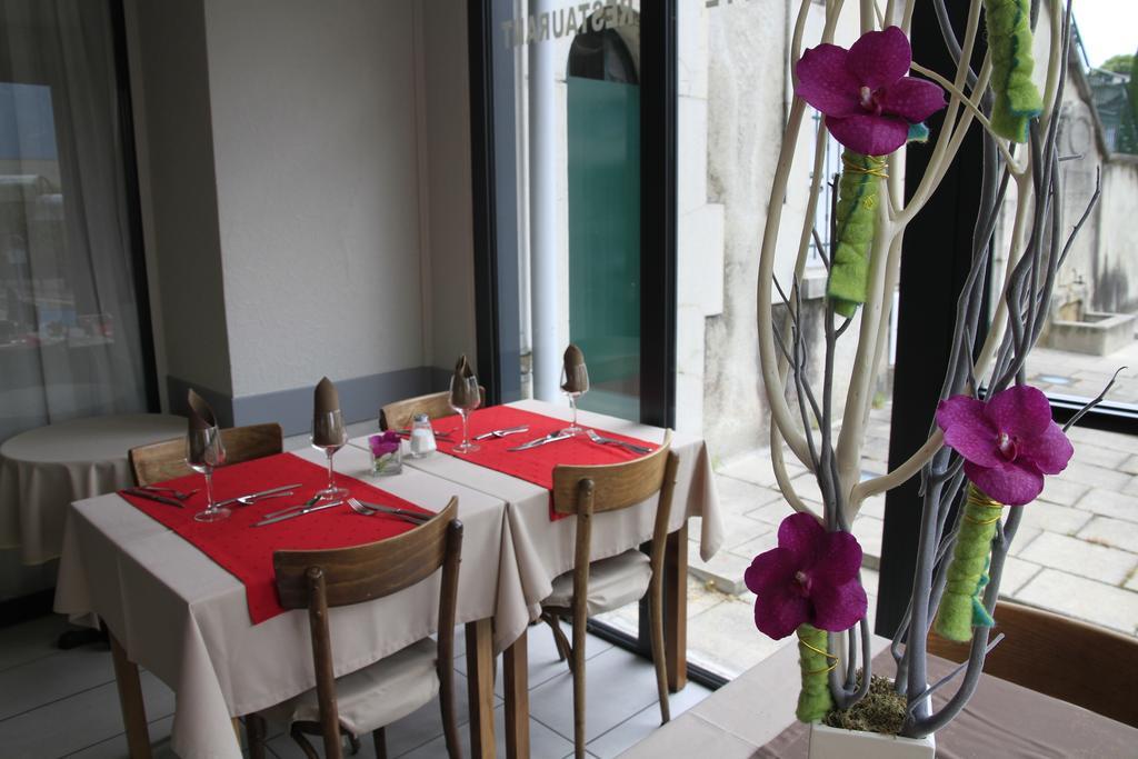 Hotel De La Grotte 엑스레뱅 외부 사진